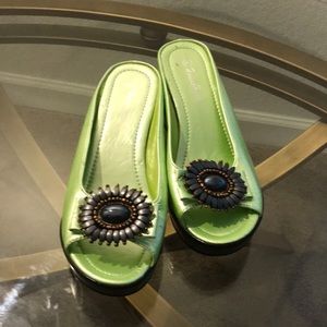 Helen’s Heart Wedges